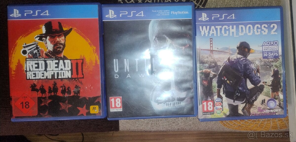 Predám nefunkčné Playstation 4 aj s hrami - 2