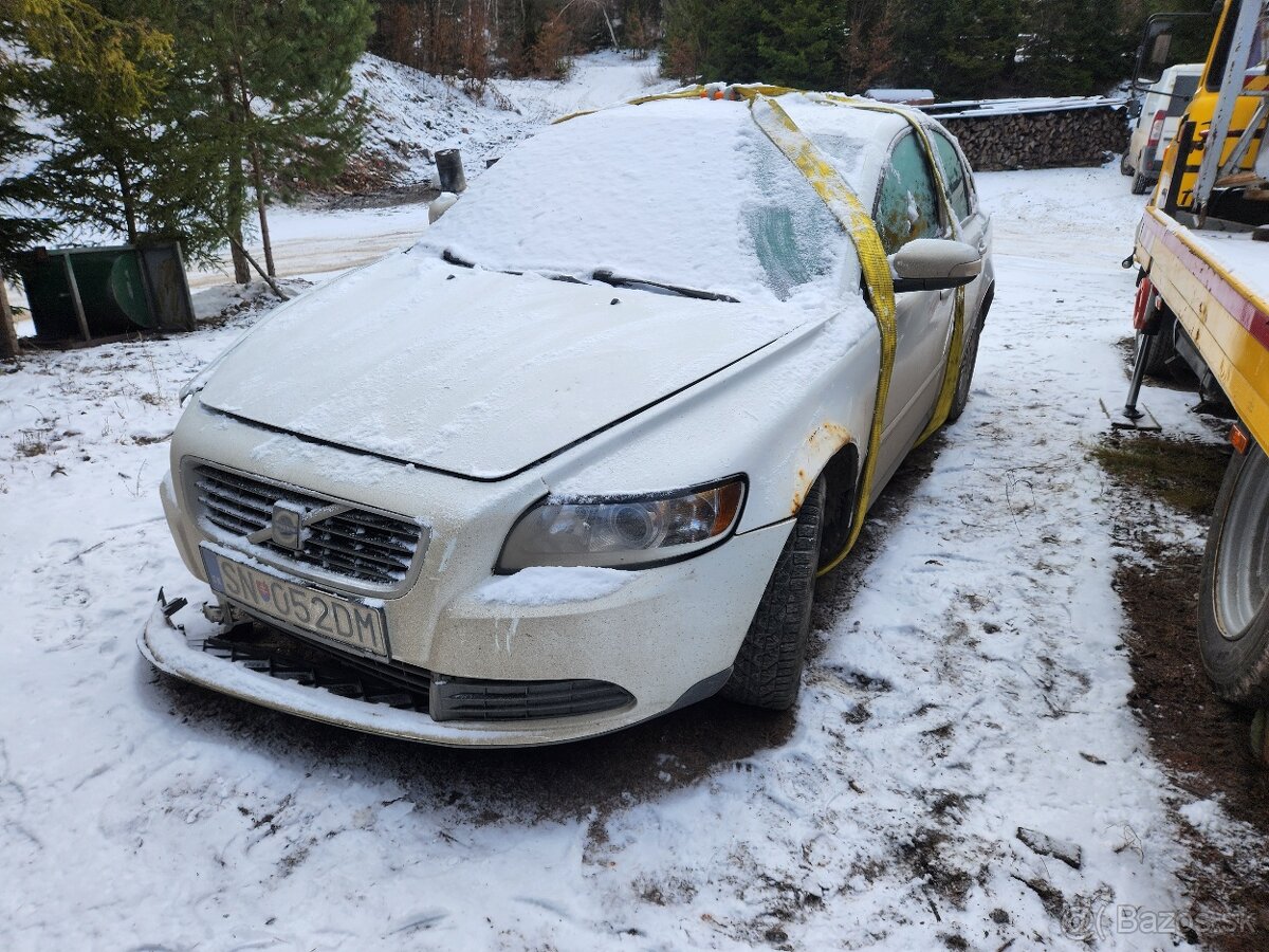 Rozpredám volvo s40 1.6 disel 2008 - 2