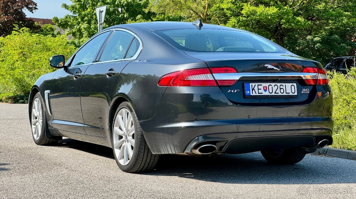 Jaguar XF 3.0 V6 – 340 koní, DPH, TOP stav - 2