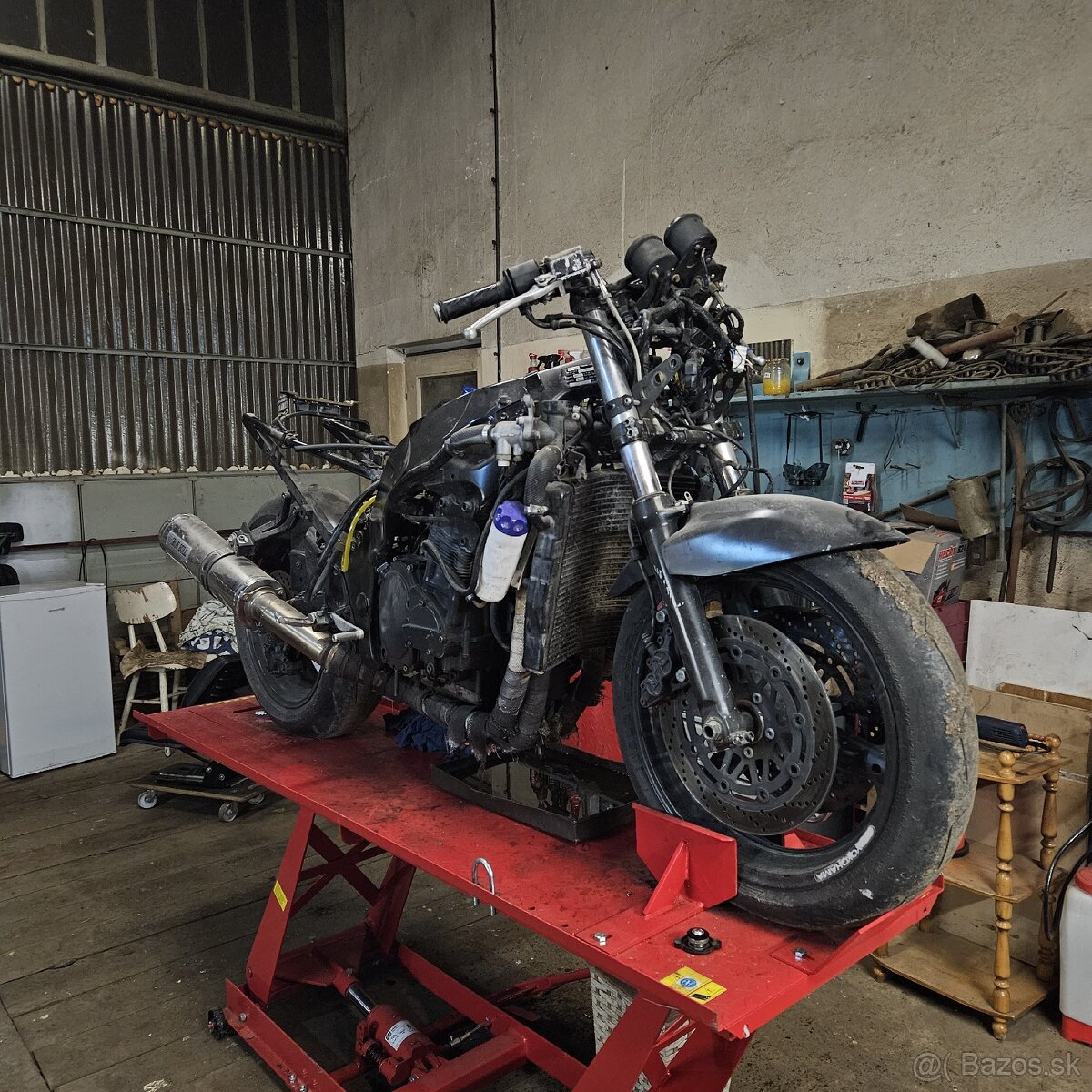 Suzuki RF900 - 2