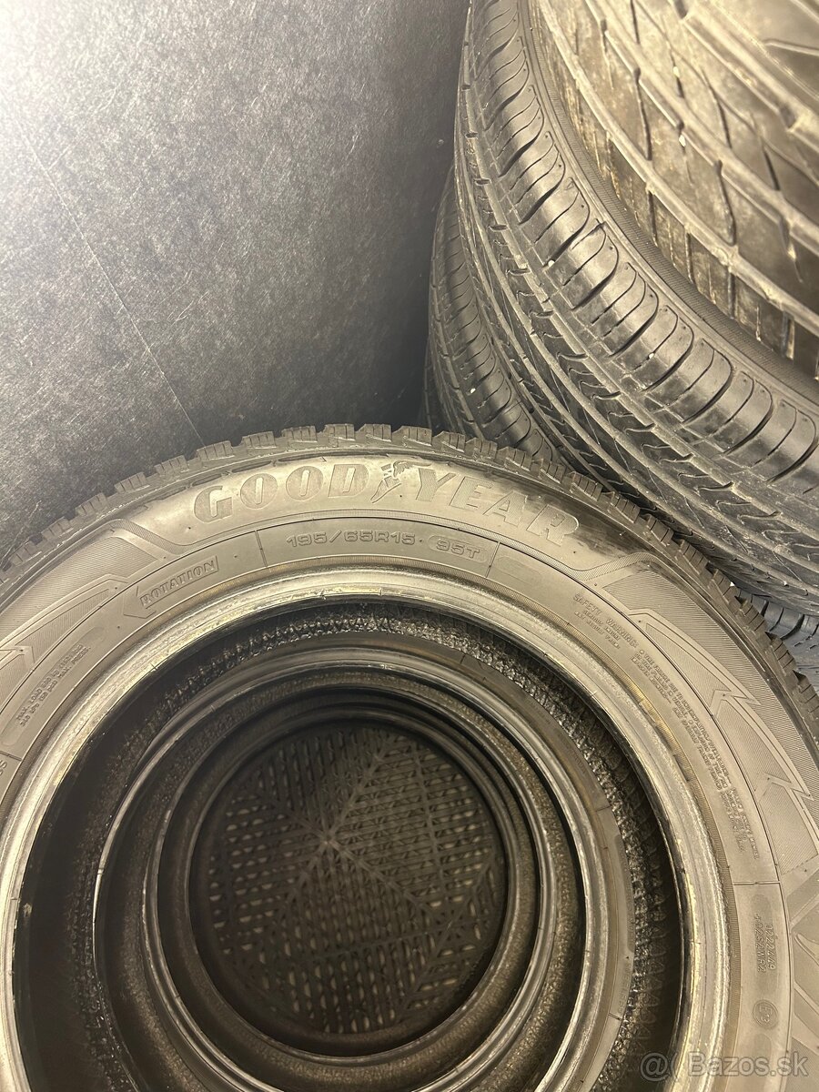 Zimne pneumatiky 195/65 R15 GoodYear - 2