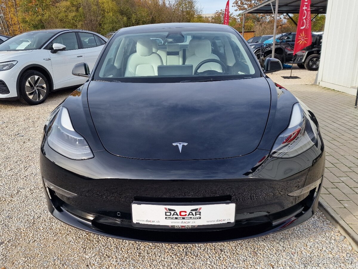 TESLA 3 LONG RANGE DUAL MOTOR AWD / REZERVOVANÉ - 2