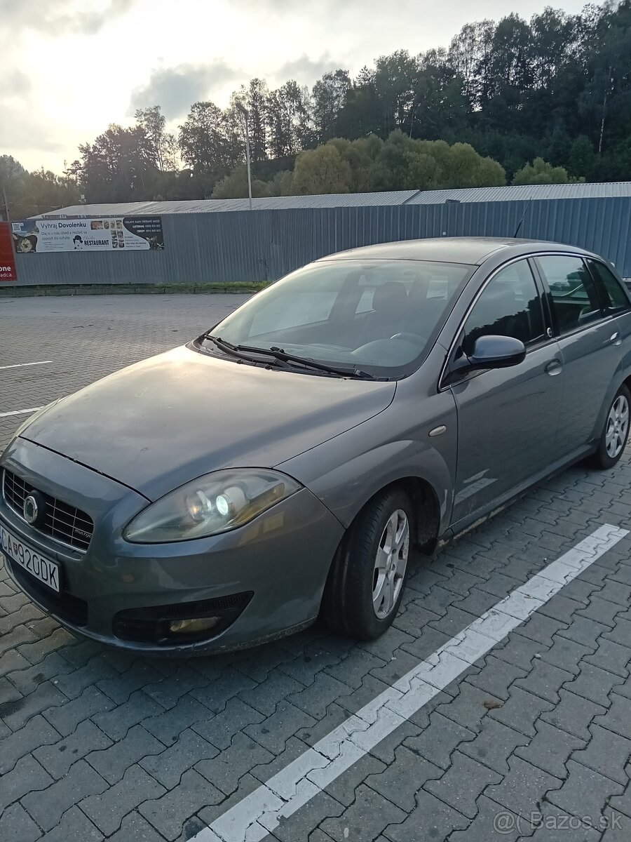 Predam fiat croma - 2