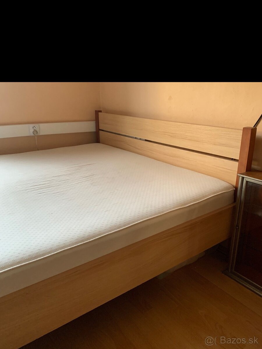 Posteľ 160x200, manželská postel - 2
