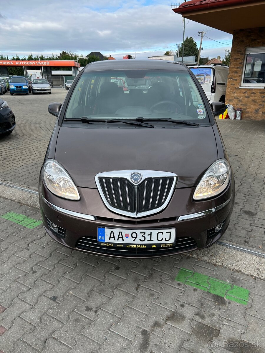 Lancia Musa 1.3 JTD MultiJet 90 Oro - 2