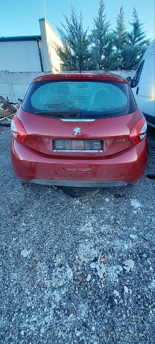 Peugeot 208 - 2