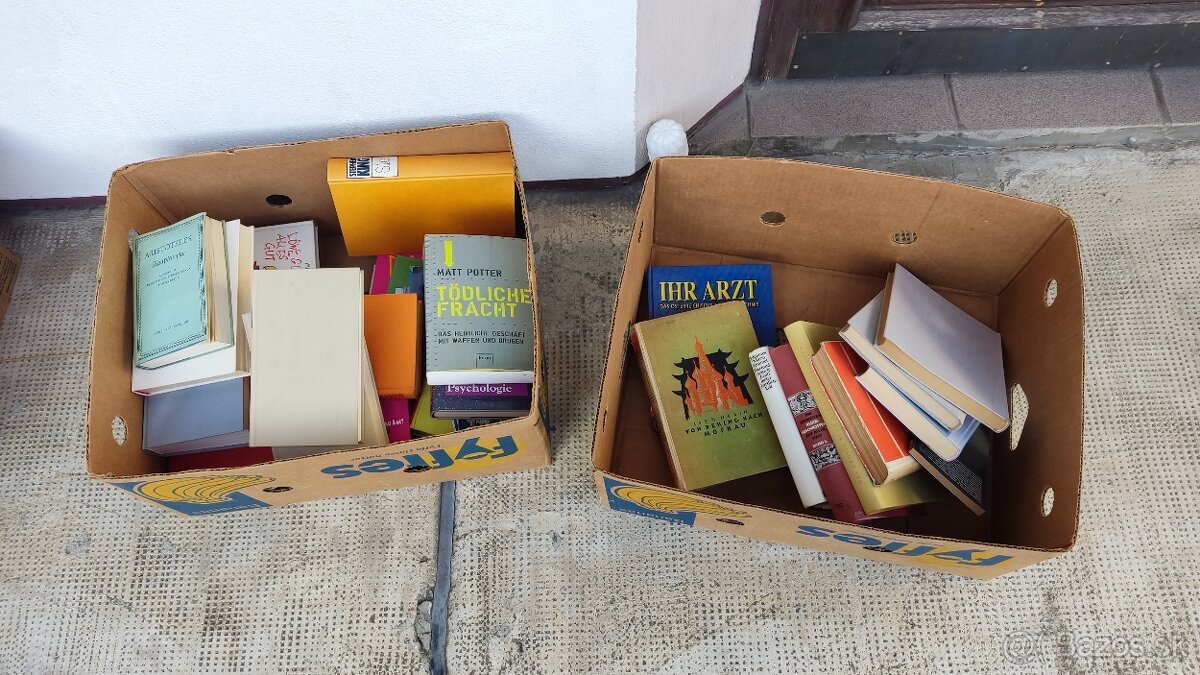 Rôzne knihy (encyklopédie, náučné cestopisne, romány ) - 2