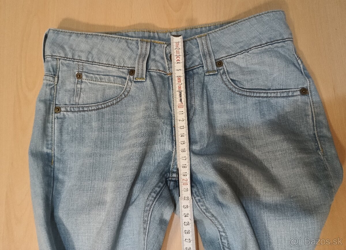 Dámske rifle Levis W28L34 - predané - 2