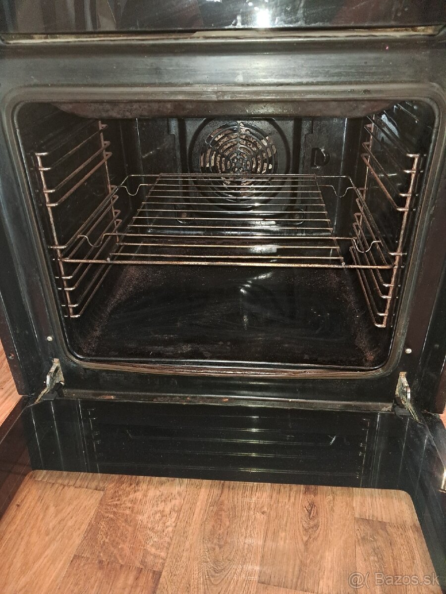 Predám vstavanú elektrickú rúru - 2