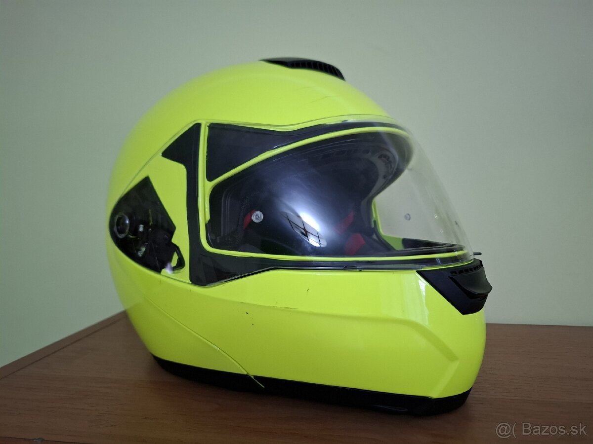 Prilba vyklopna M - 2