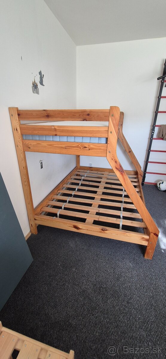 Poschodova postel - 2