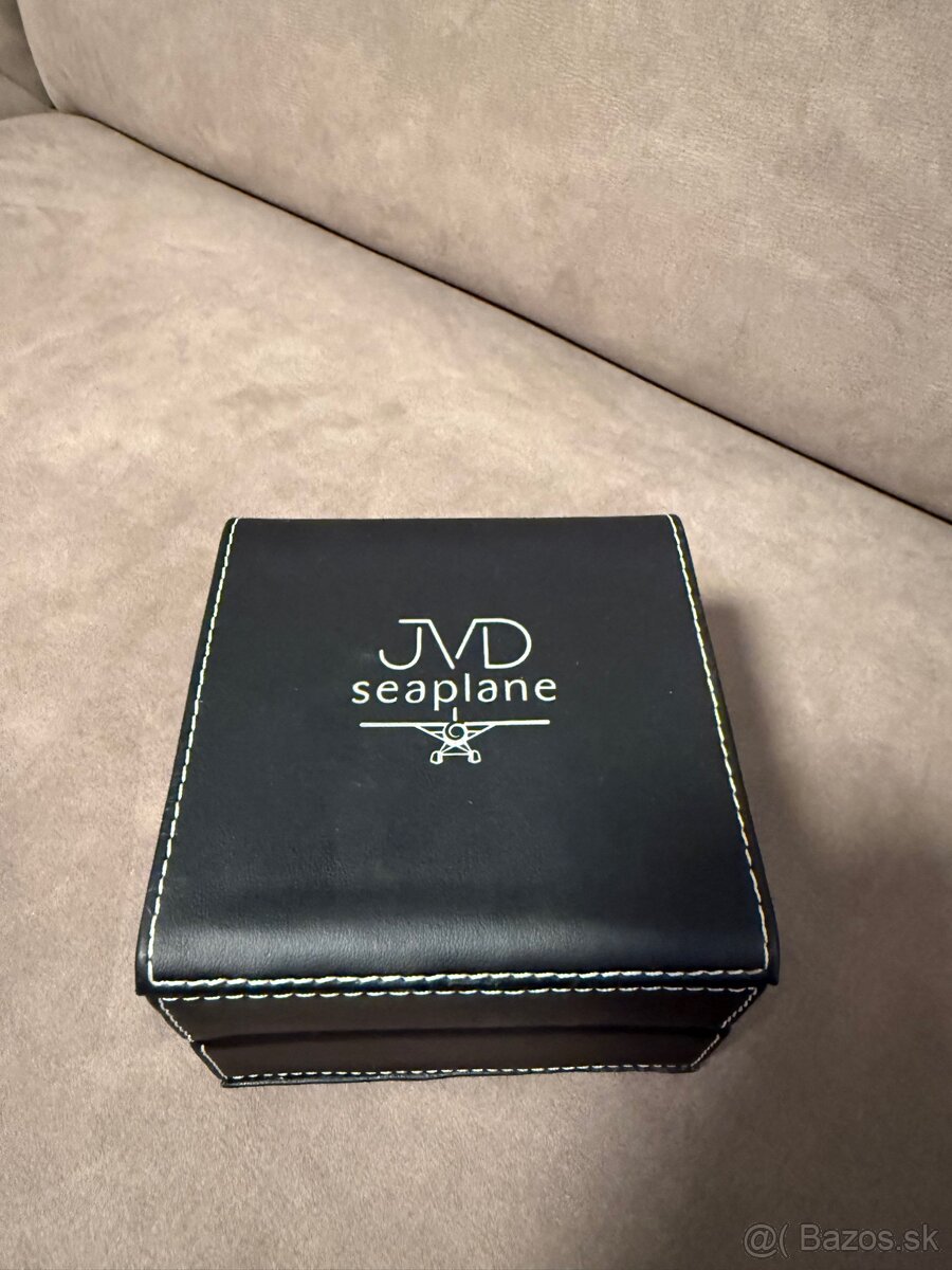 Hodinky s chronografom JVD - 2