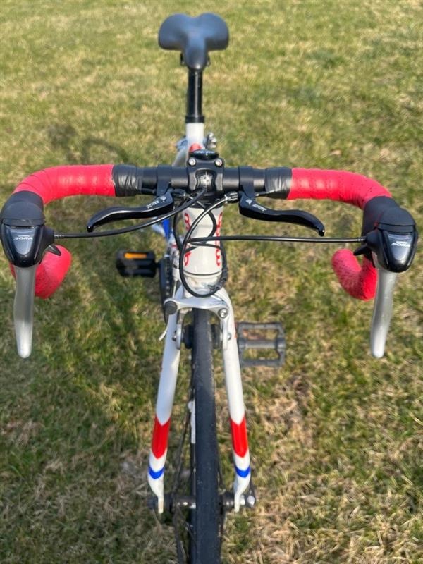 Detsky cestny bicykel 24" - 2