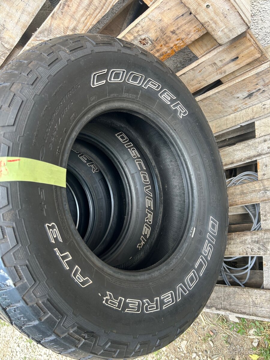 Cooper 235/75/15”-109T - 2