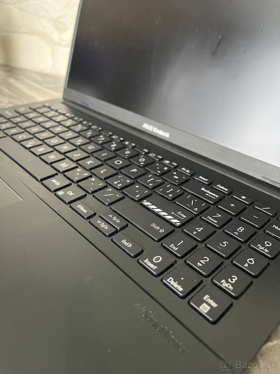 Predám notebook asus vivobook - 2