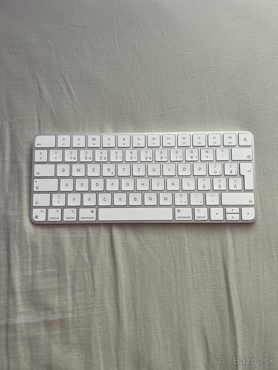 Apple Magic Keyboard - SK - 2