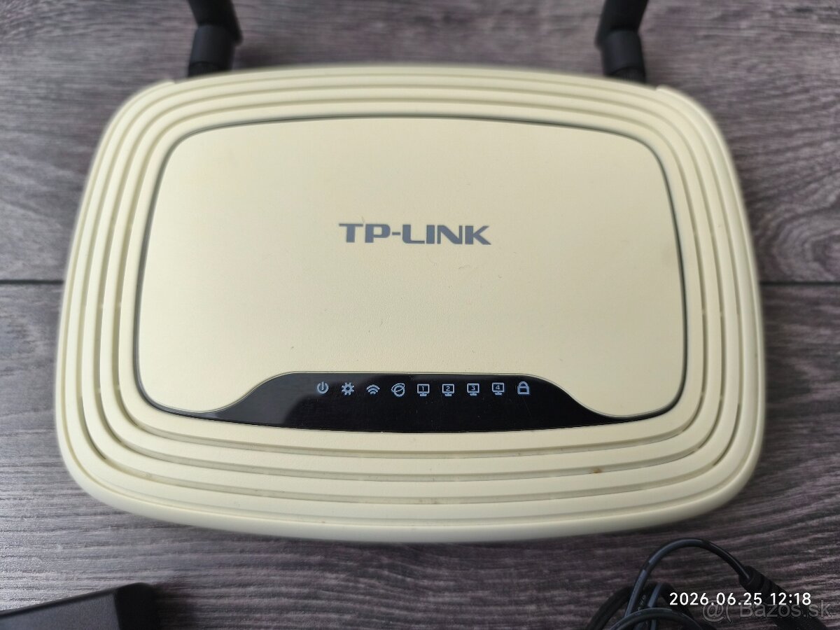 P: WiFi router TP-Link TL-WR841ND - 2