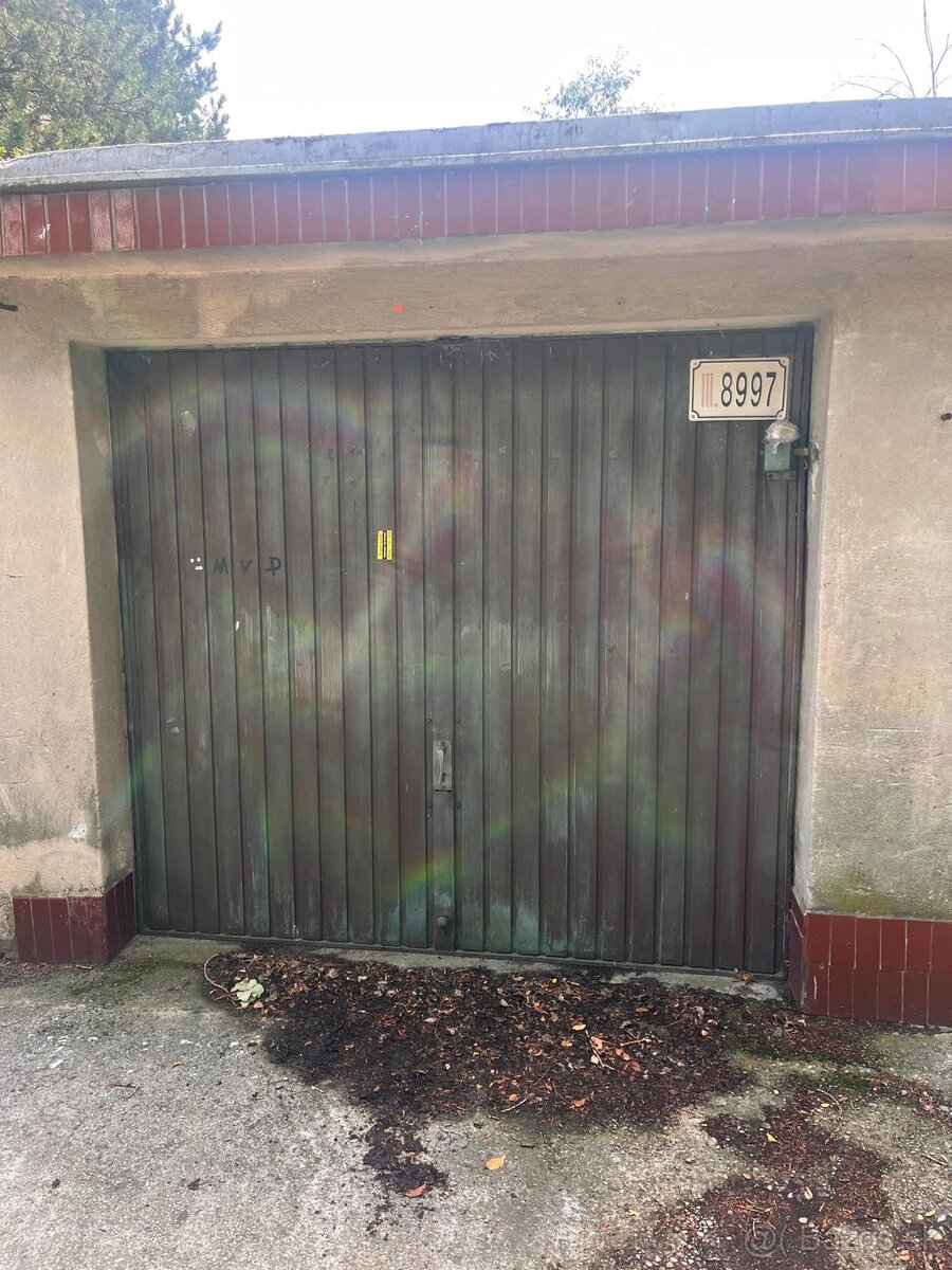 Predávam garáž v Krasňanoch - 2