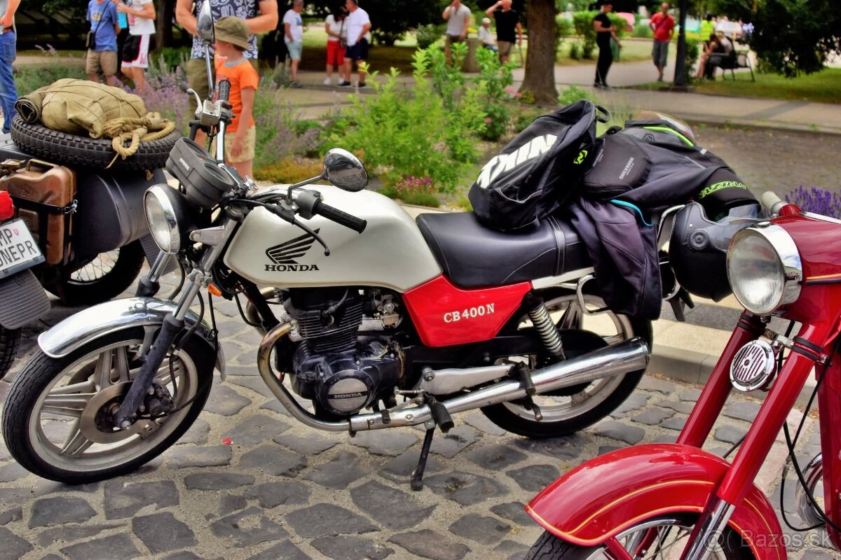 Honda CB400N - 2