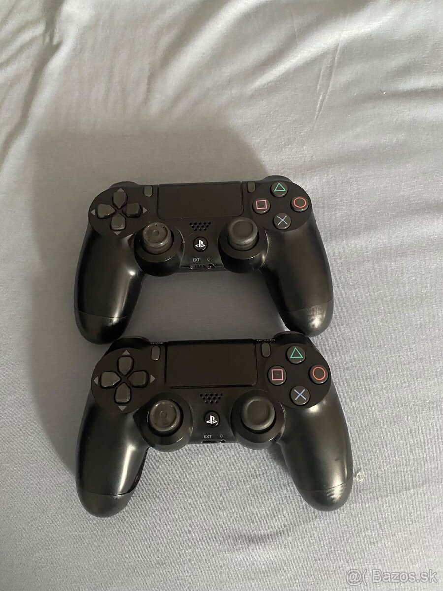 Ps4 slim - 2