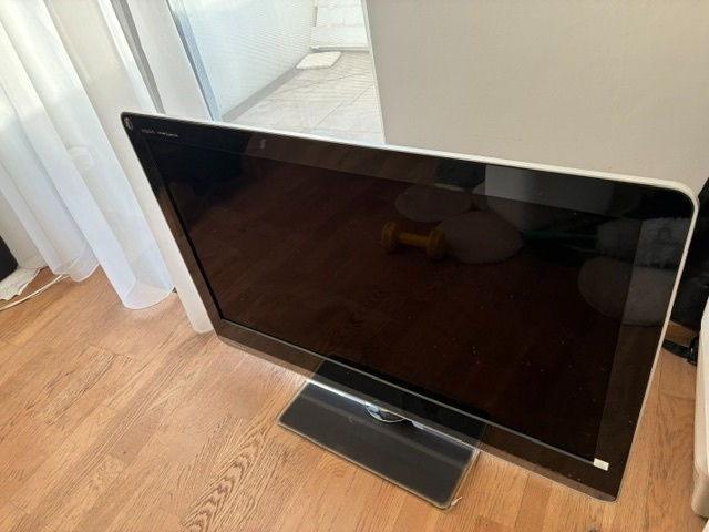 Predam lacno funcny Televizor SHARP - 2