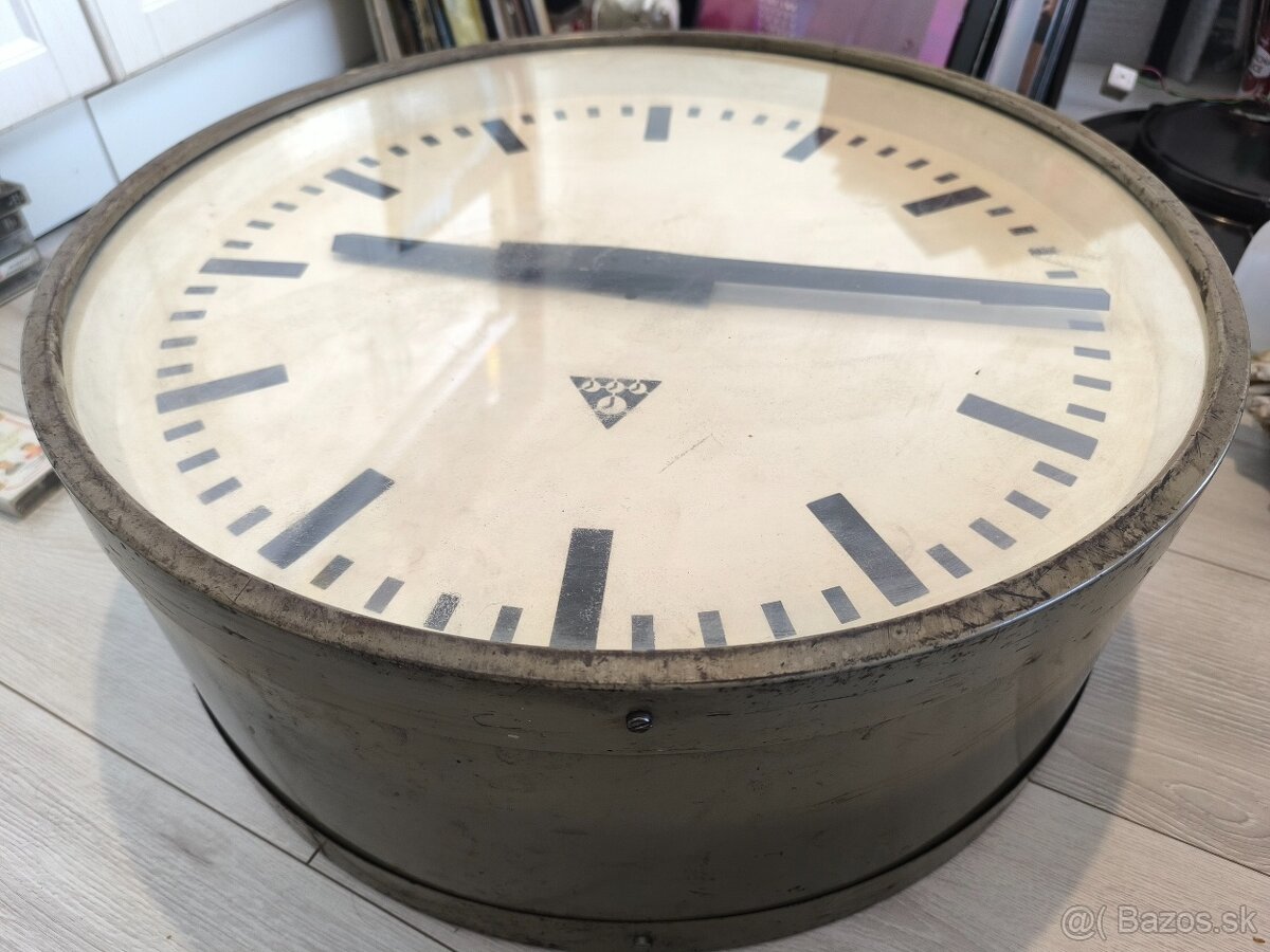 Obojstranné hodiny pragotron - 2