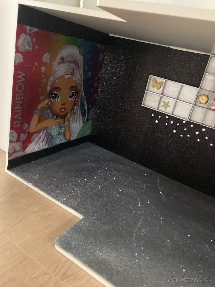 Rainbow High domček kolej - 2