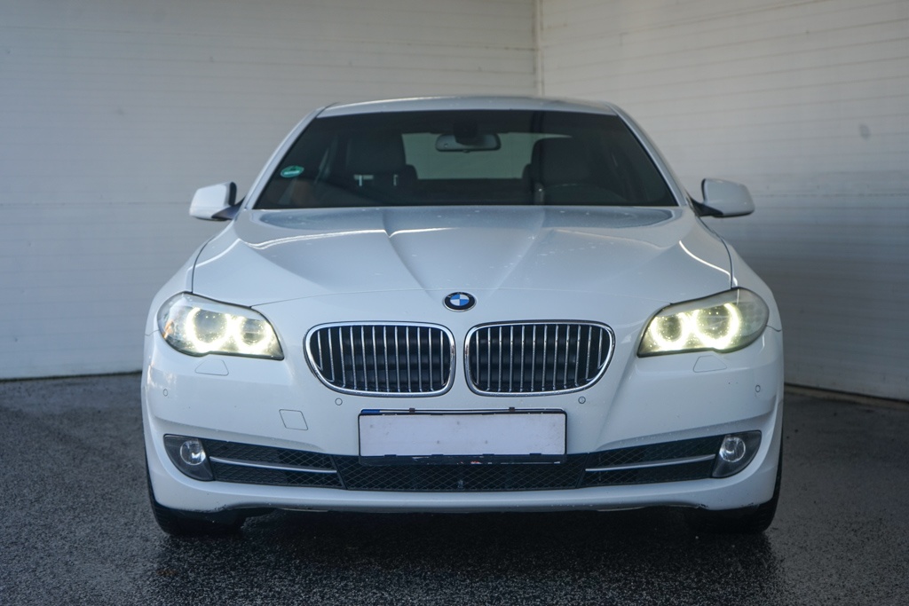 119- Bmw, Rad 5, 2012, nafta, 2.0 d, 135kw - 2