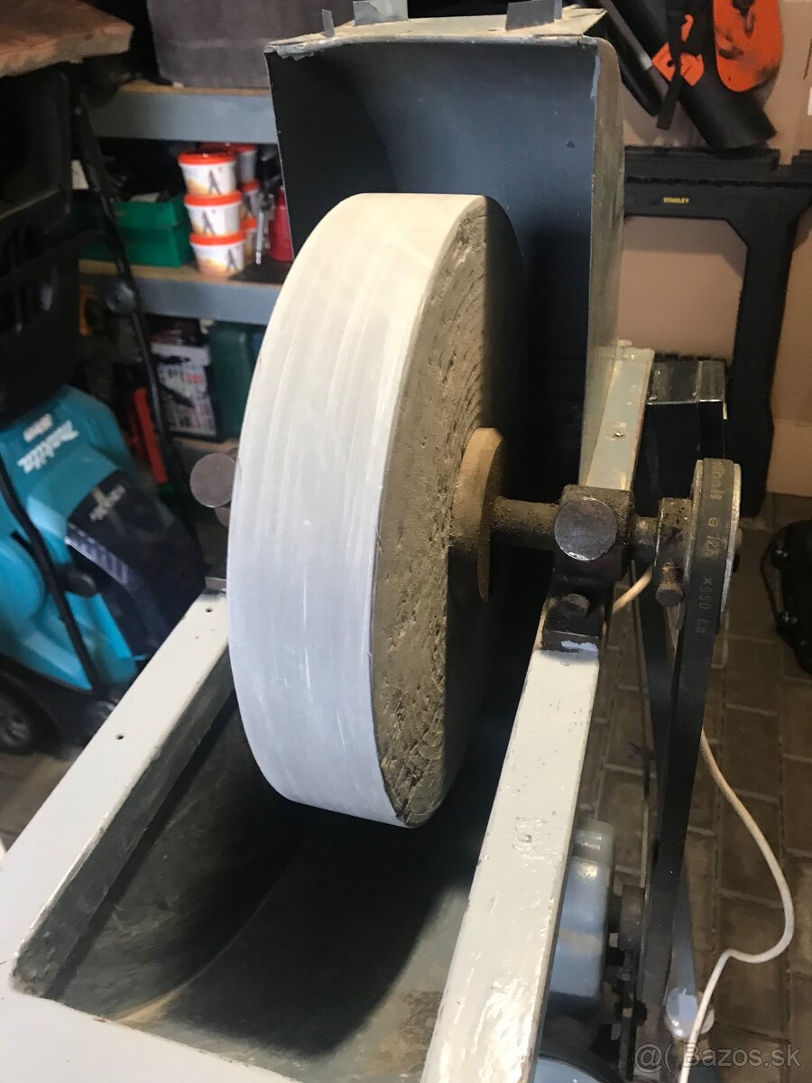 BRÚSKA NA NOŽE - 2