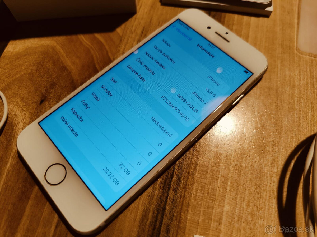 iPhone 7 silver - komplet balenie - 2