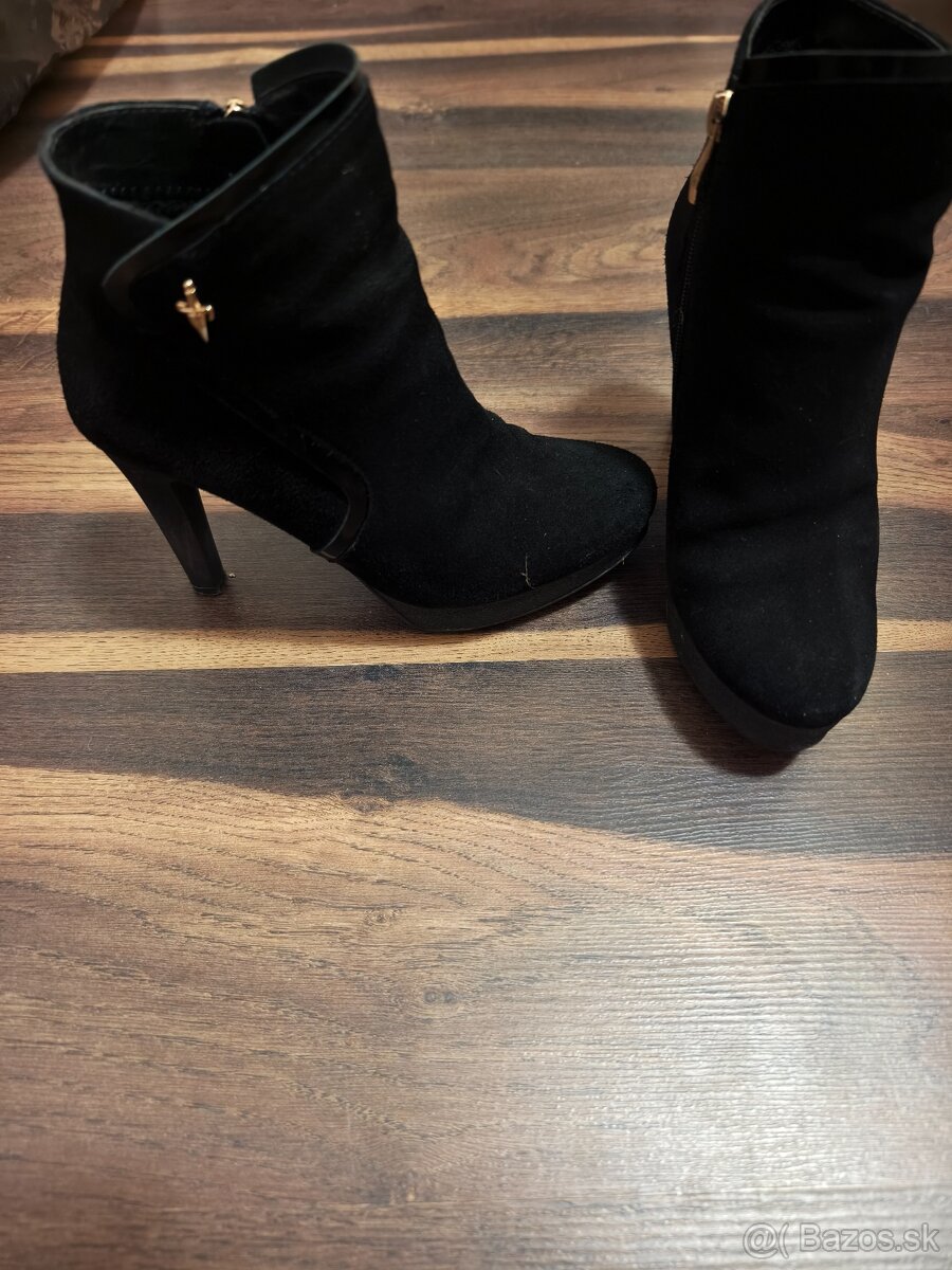 Čižmy 36. Veľkosť - 2