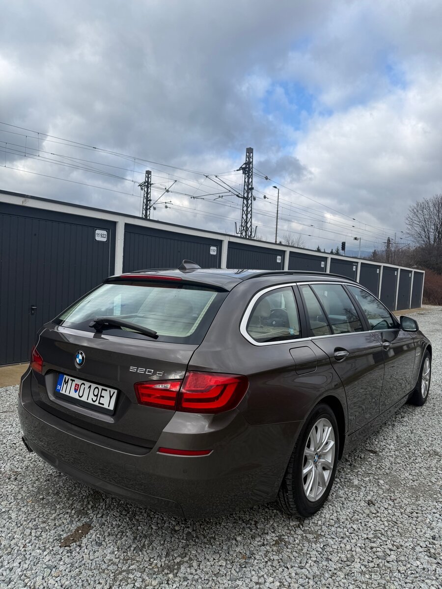 Bmw 5, 520 D manuál - 2