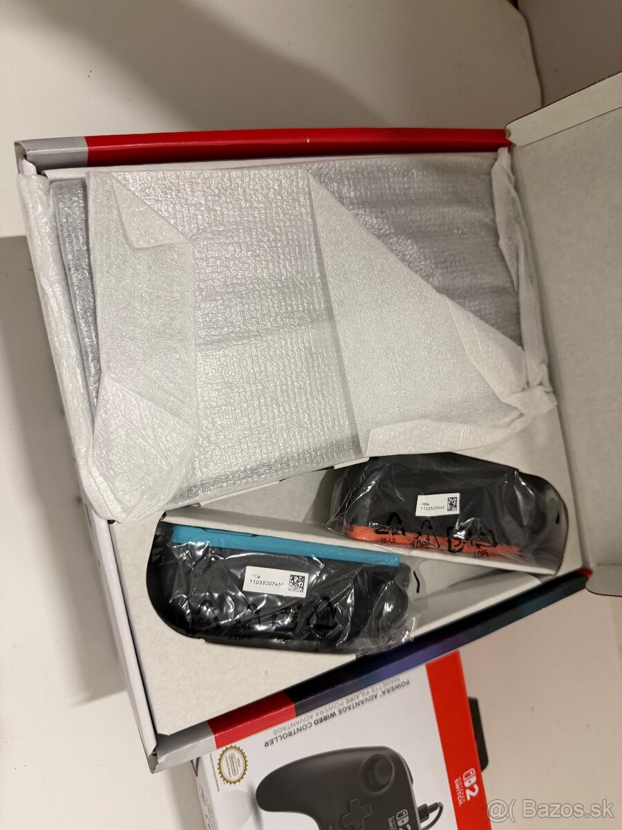Nintendo switch 2 - Zánovné v záruke + ovládač v cene - 2