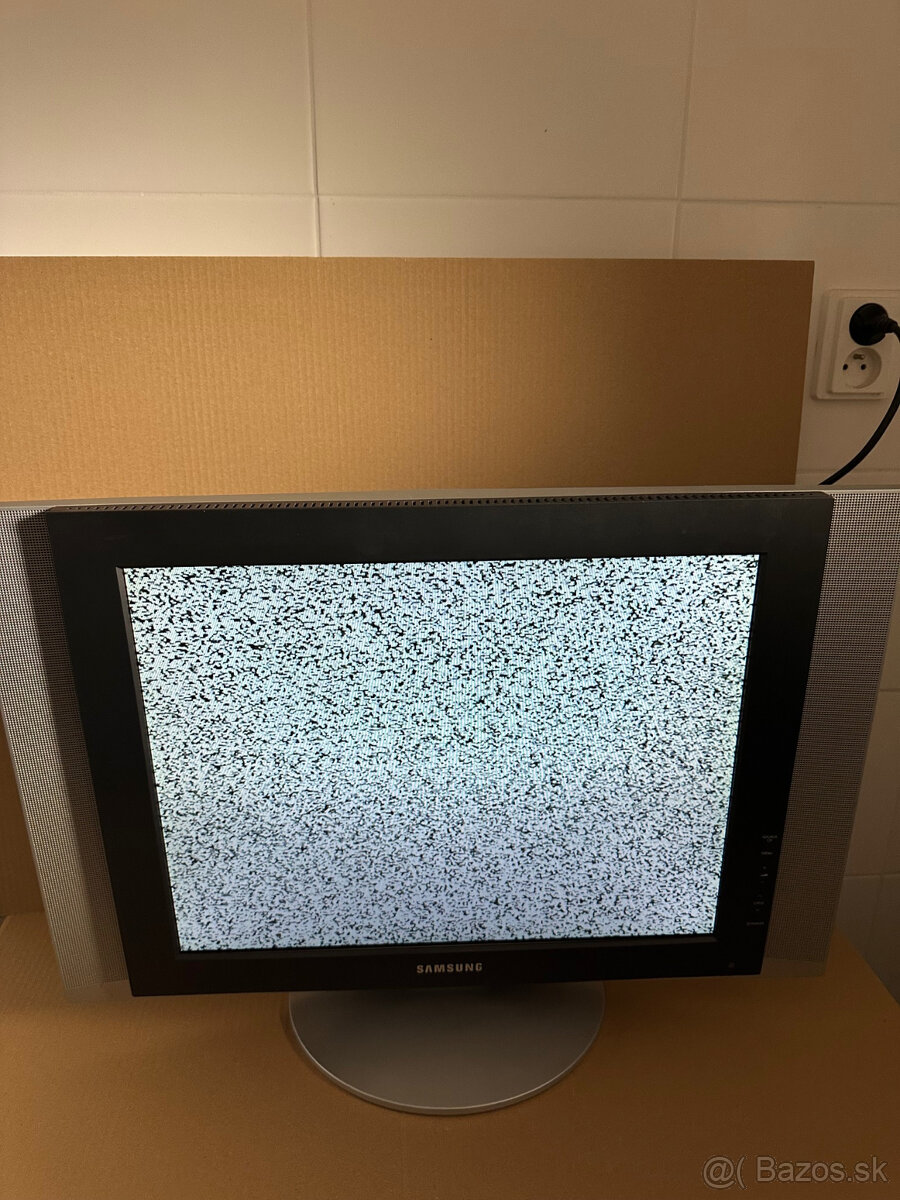 LCD televizor/ monitor - 2