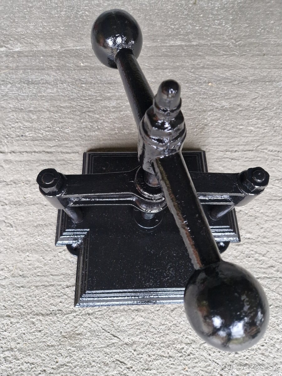 Starožitný lis - 2