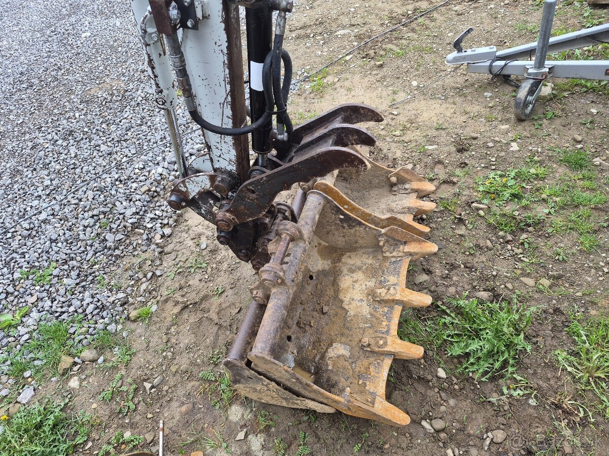 Minibager Takeuchi TB 016 - 2