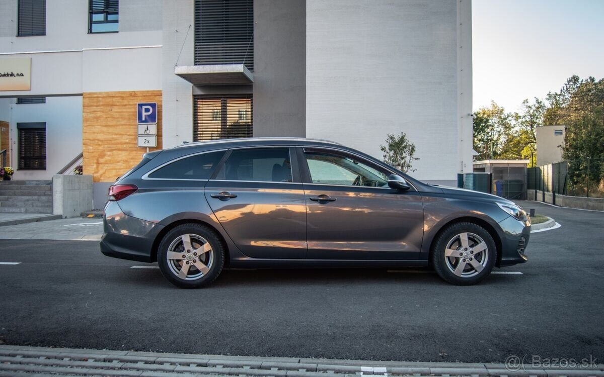 Hyundai i30 CW 1.4i LPG 73kw - 2