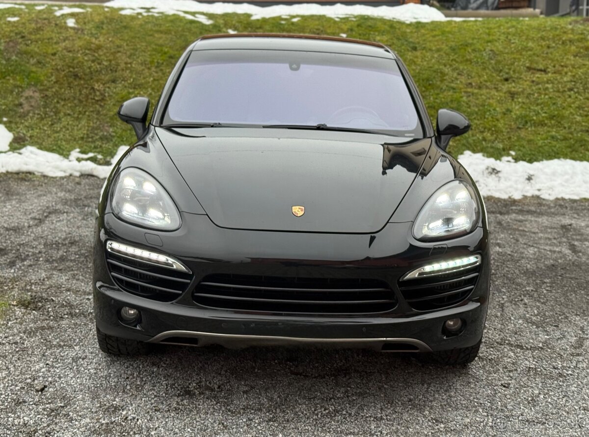 Porsche Cayenne 3.0tdi - 2