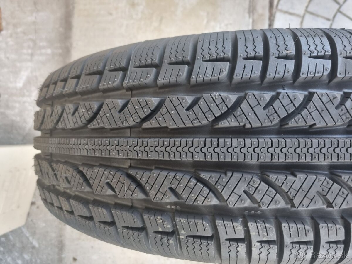 Zimná pneumatika AVON WV7 Snow 16'' - 2