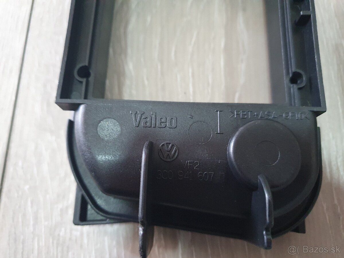 Predam VW PASSAT B6 ZADNE KRYTY NA BIXENONY - 2