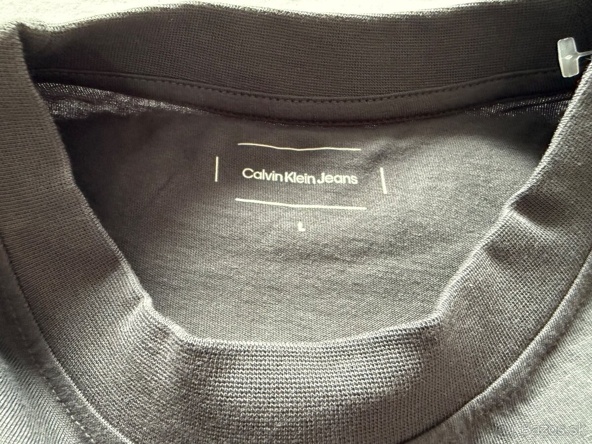 Sivé tričko zn. CK veľ. L - 2