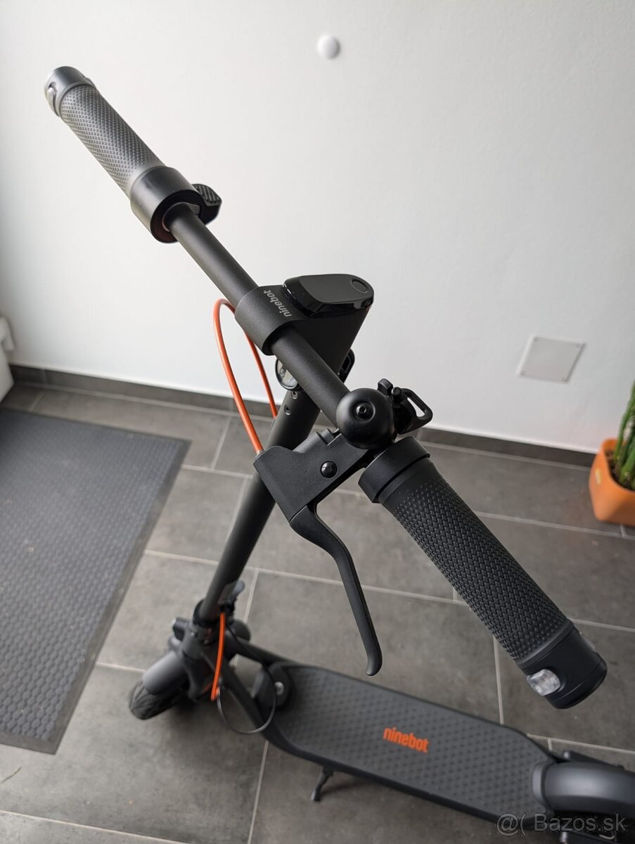 Ninebot KickScooter F2 Plus E by Segway - 2