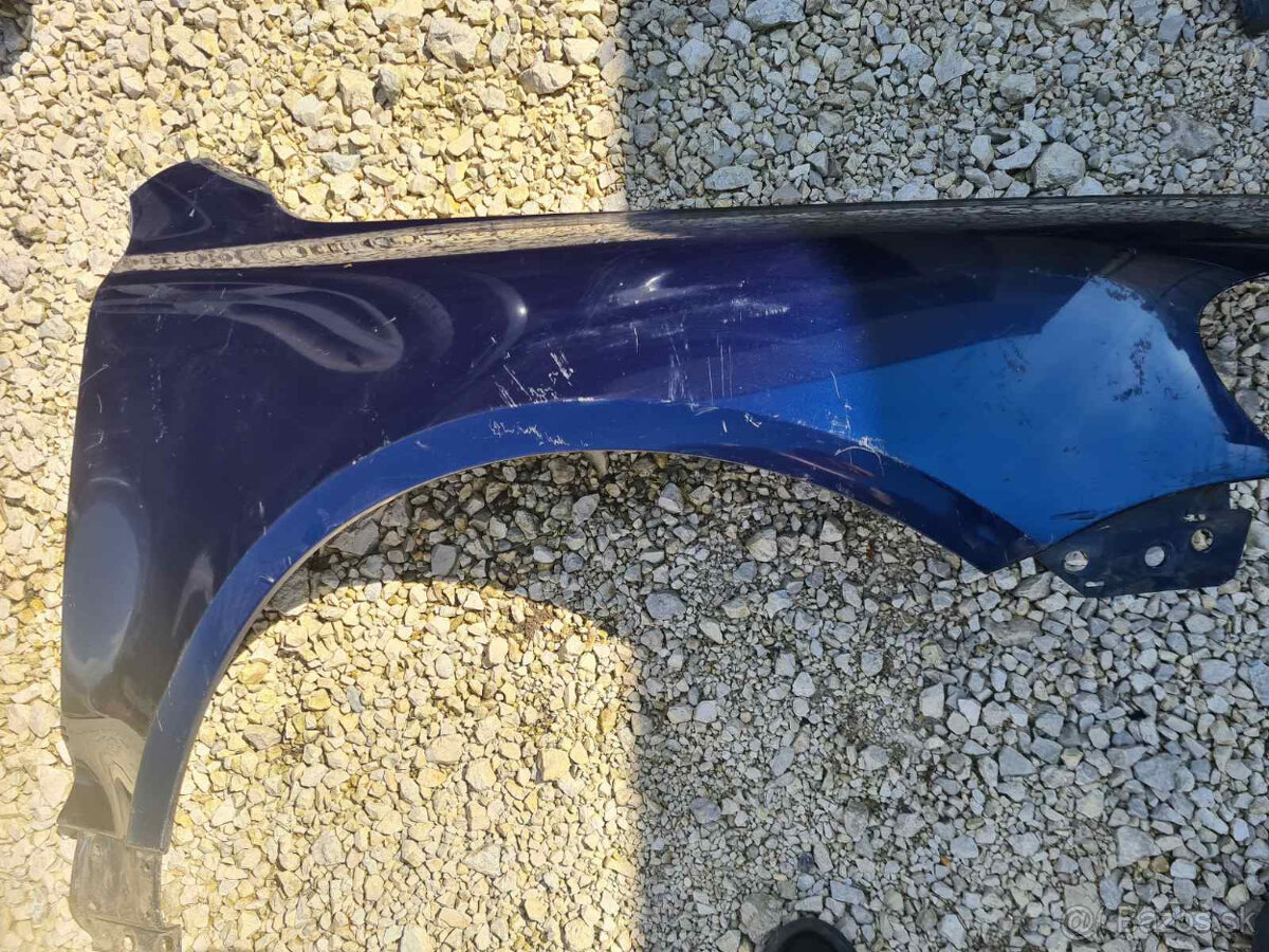 Predný blatník VW Touareg 7l, facelift - 2