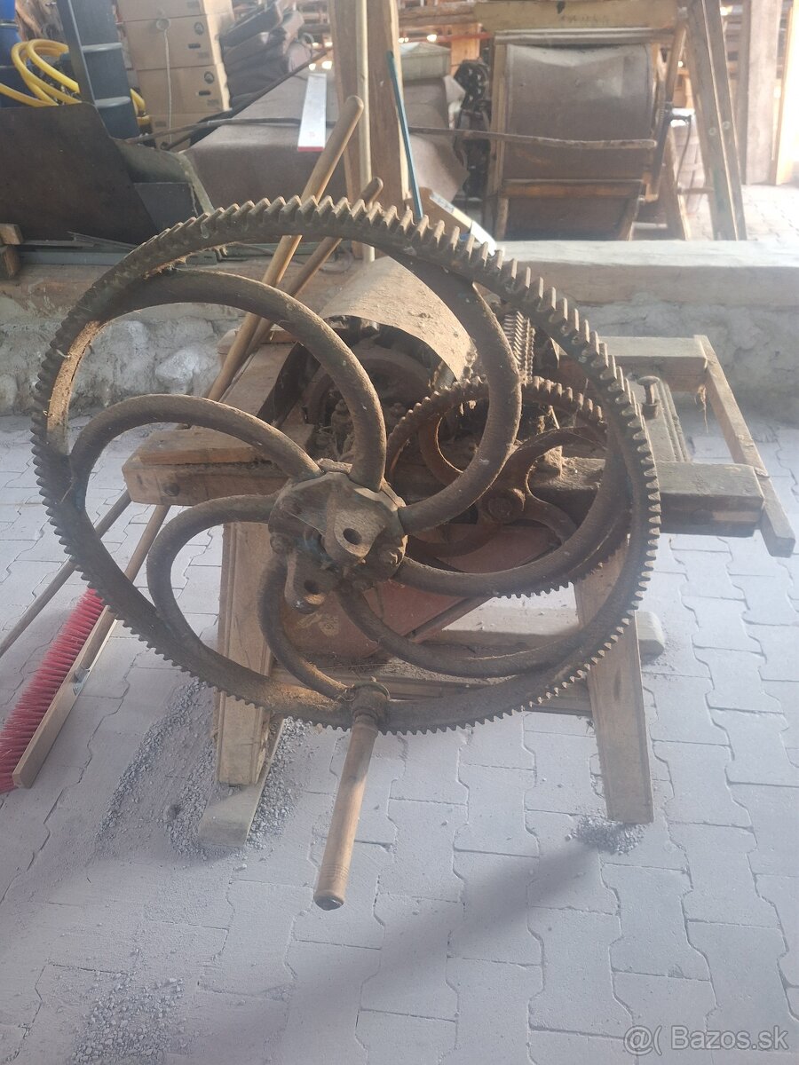 Rezačka na pokrivu / sečkaren - 2