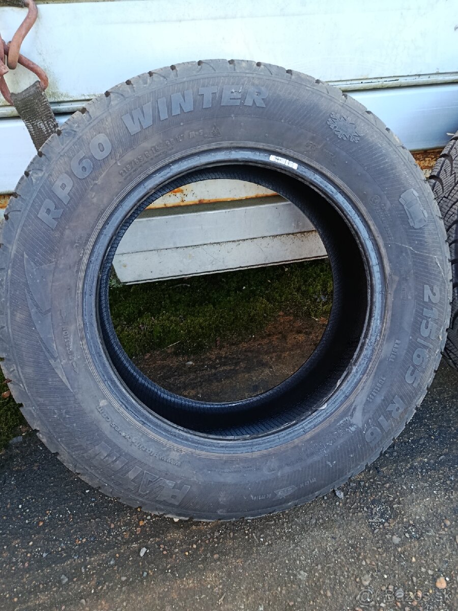 Predám pneu 215/65R16 Platin - 2