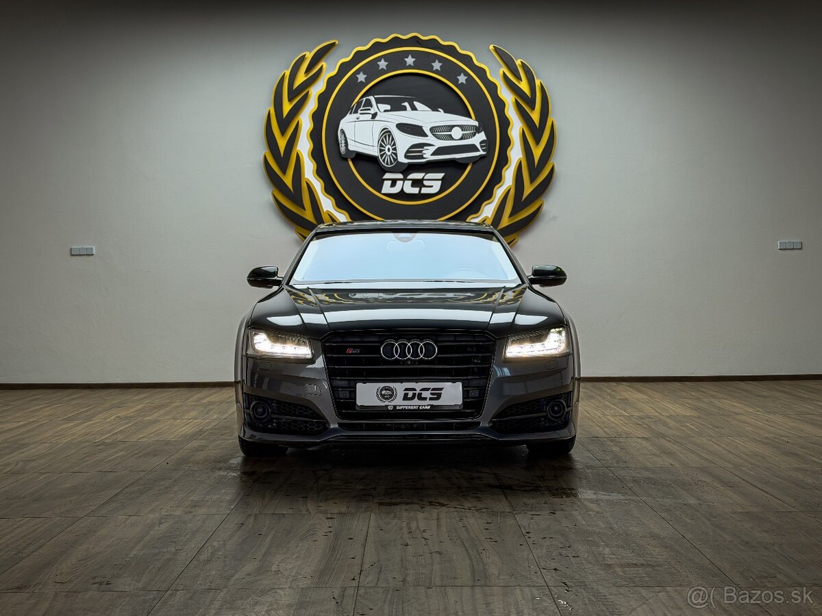 Audi S8 PLUS Quattro - 2