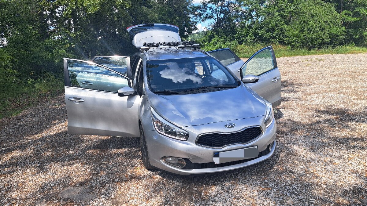 Kia Ceed sw 1,6 benzín - 2
