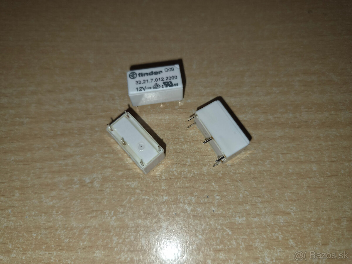 Relé do DPS resp. do objimky, Finder, Relpol, 12V a 24V, 6A - 2