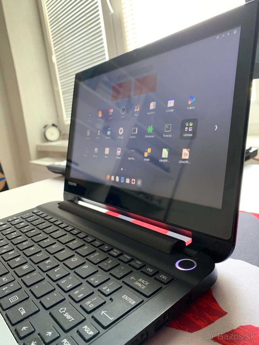 Toshiba Satellite 11,6" s dotykovým displejom - 2