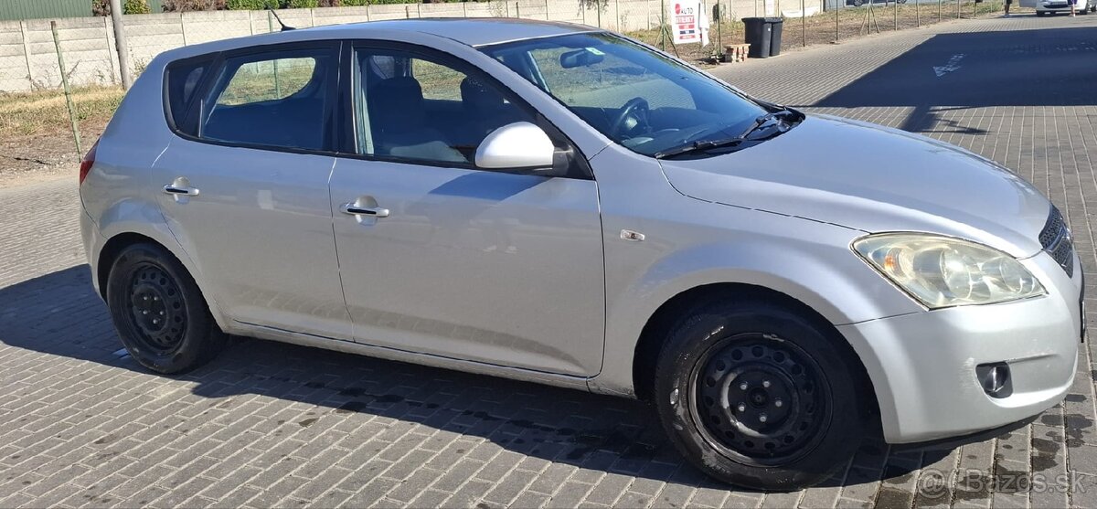 KIA CEED - 2